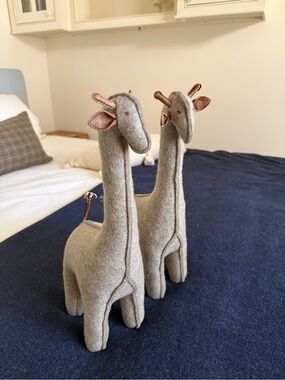 Restoration Hardware RH Kids Felt Giraffe Animals Bookends Toy set